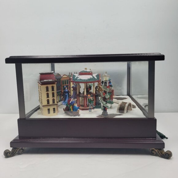 Mr. Christmas Animated Music Box With Rotating Skaters ART 745675 - Picture 3 of 8